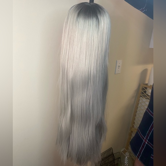 INH Stormi Wig - Picture 8 of 16